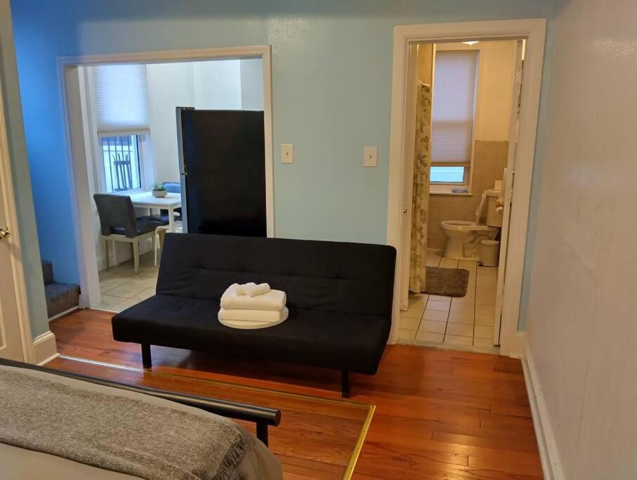 New Cozy 1 Bedroom Apartment Philadelphia